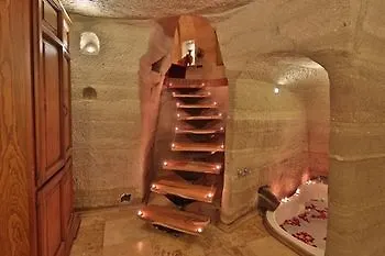 El Nazar And Cave Hotel