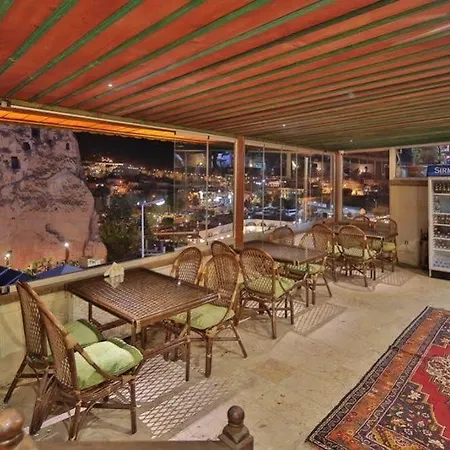 El Nazar And Cave Hotel