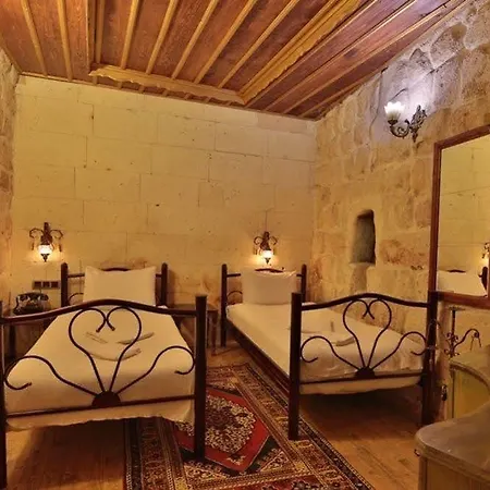 El Nazar And Cave Hotel