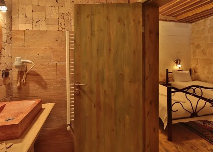 El Nazar And Cave 괴레메