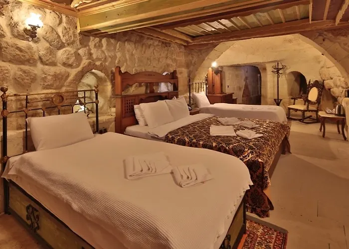 El Nazar And Cave 괴레메