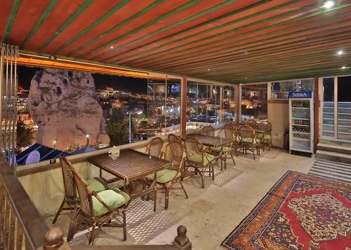 El Nazar And Cave 호텔