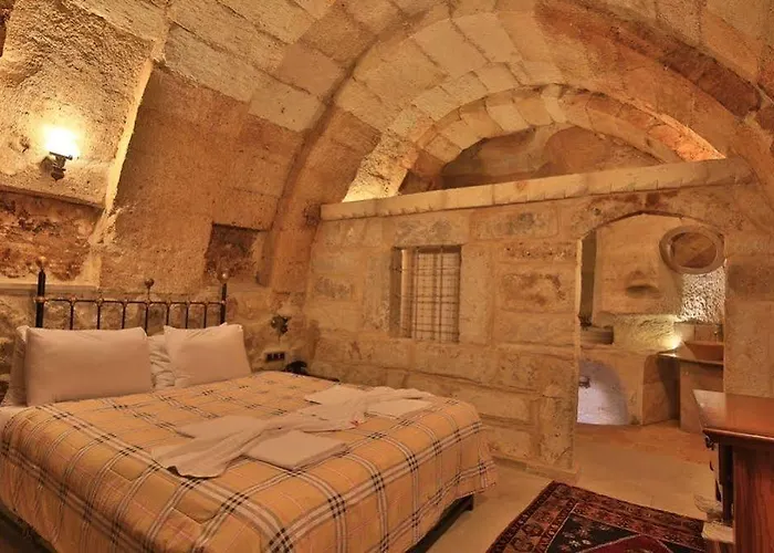 El Nazar And Cave 호텔