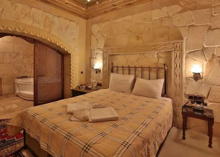 El Nazar And Cave 괴레메