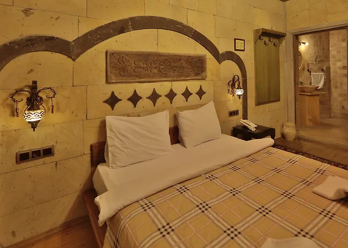 El Nazar And Cave 호텔